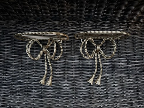 Vintage goldtone metal bow - vintage,