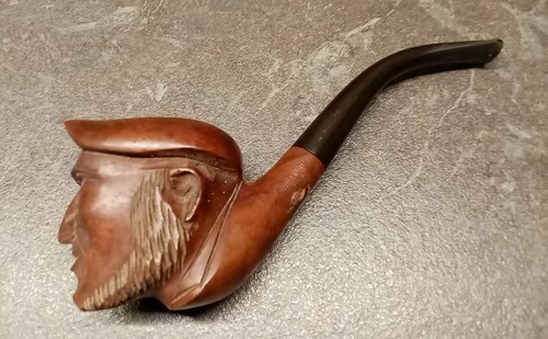 Pipe sculptée tête
