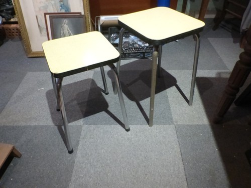 Lot tabouret formica - ,