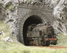 Busch 7025 - 2 entrées de tunnel, à 1 voie, traction vapeur  - HO (1:87)