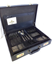 Ménagère VARAGUEN 70 pcs inox plaqué Or 23 Carats en Valise Luxe couverts