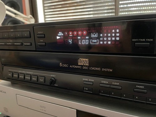 Lecteur chargeur cd sony - chargeur,
