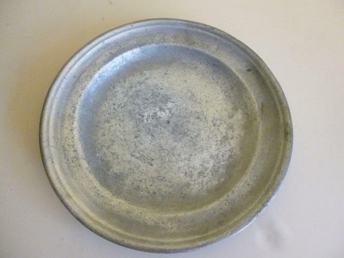 Assiette plat etain - assiette,