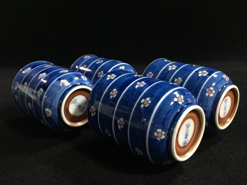 Q0514 service tasses - tasses, À