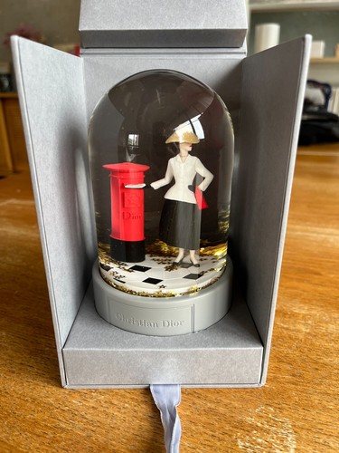 Dior boule neige - neige, /