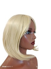 Perruque Femme 30cm Lisse Sans