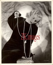 JOAN FONTAINE Mode Pearl Art