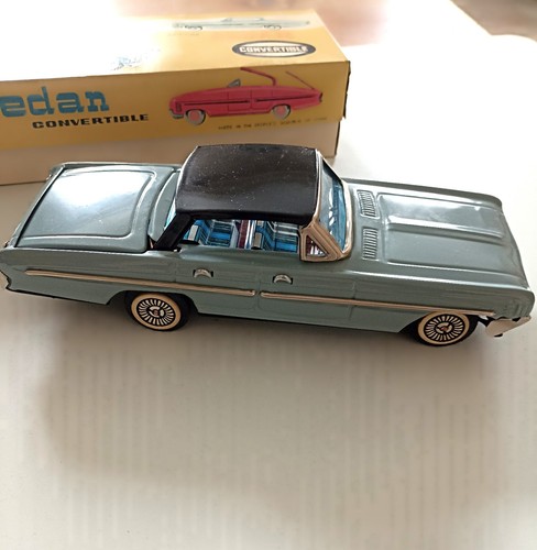 Jouet sedan 748 - jouet,