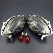 UNE PAIRE DE CLIGNOTANT AVANT