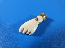 Pendentif porte-bonheur en os