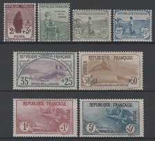 FRANCE YVERT 148 /155 " SERIE ORPHELINS 1917 " NEUFS xx LUXE VALEUR:+9150€ K587