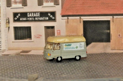 Peugeot avec pub - ,