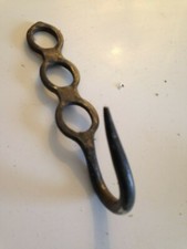 ANCIEN GRAND CROCHET DE