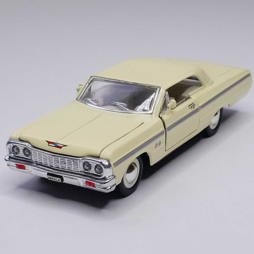 Chevrolet impala diecast - 64,