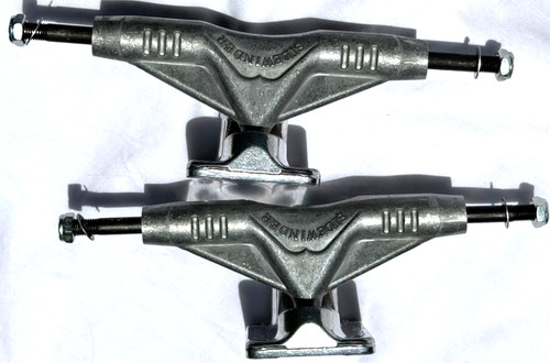 Vintage gullwing trucks - gullwing, 8.5"