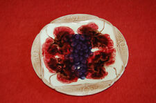 ASSIETTE BARBOTINE TRES ANCIENNE ,A DECOR  DE RAISIN 