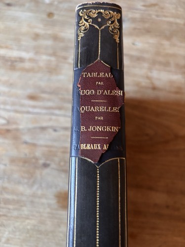 Livre relié contenant - relié,