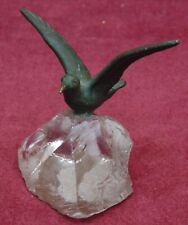 rare ancienne mouette en bronze et cristal de roche patine vert très bon état
