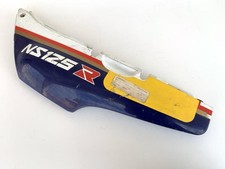 Cache carenage coque arriere gauche HONDA NSR 125 1987-1988