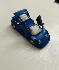 Bugatti EB110 Bburago 1/24