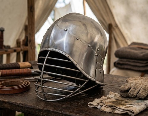 Casque italien médiéval
