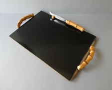 plateau à fromage en bois et  Formica, couteau et poignées bambou, signé, France