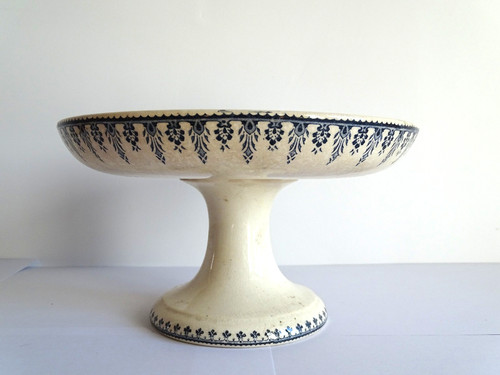 Jolie coupe sur pied douche - coupe,