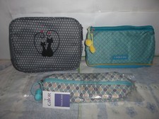 LOT DE 3 TROUSSES DE TOILETTE