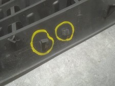 Grille de calandre droite