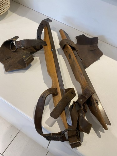 Anciens patins glace - anciens, a