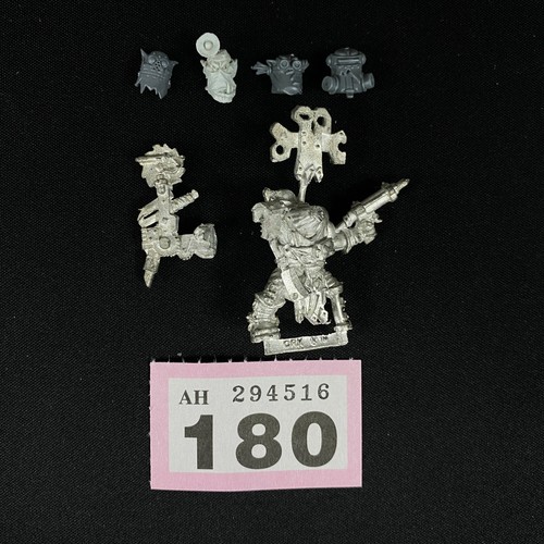Figurine orks painboy - orks,
