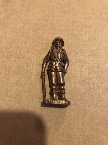 Kinder metal figurine - kinder,