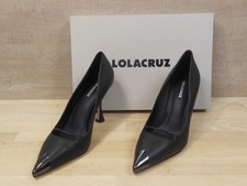 Escarpins en cuir noir Lola Cruz.  Hauteur 9,5cm. Pointure 38