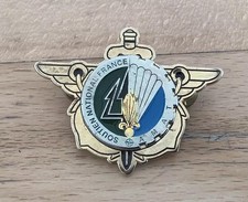 INSIGNE METAL AMAT KFOR OPÉRATION TRIDENT SOUTIEN NATIONAL OCCASION