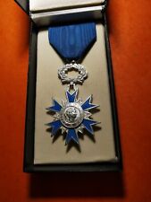 MEDAILLE ORDRE NATIONAL DU MERITE FRANCE 3 DECEMBRE 1963 MEDAILLE ARGENT MASSIF