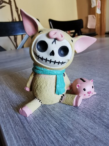 Petite figurine furry bones - petite,