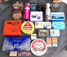 22 BOITES PUBLICITAIRES EN