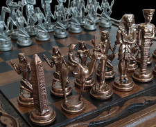 Ancien jeu d'échecs fait main