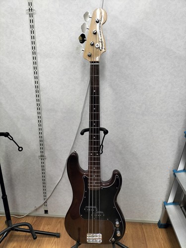 Fender made japan precision - japan,