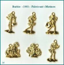 1993 MATINOX POUPEE BARBIE DOLL PENDENTIF FEVE METAL DORE OR 2D au CHOIX