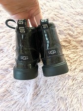 ugg fille
