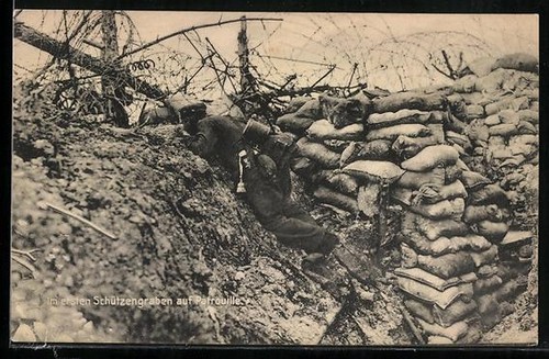 Soldat dans tranchée - ak,