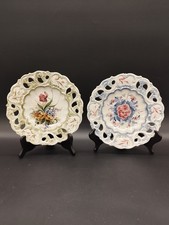 Lot de 2 assiettes ajourées V. Bassano – faïence italienne – décor floral peint