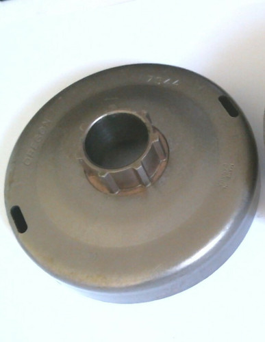 Cloche embrayage tronçonneuse