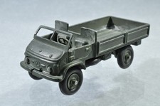 BK558 Dinky Toys France #821 Mercedes-Benz Unimog Tous Terrains Militaire R/-