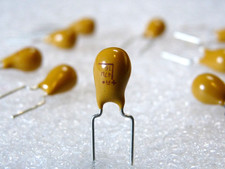 4x 47uF 16V Condensateur