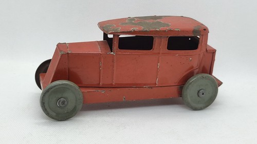 Voiture jouet tole rouge - voiture, en