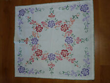 ANCIENNE NAPPE CARREE A THE