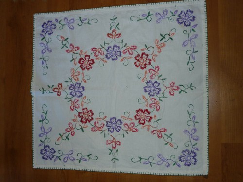 Ancienne nappe carree - ancienne,