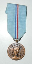 MEDAILLE HOSPITALITÉ - NOTRE DAME DES ARMÉES - MATRICULÉE